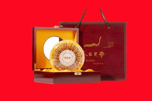 收购资讯:虹口区回收冬虫夏草是按克吗